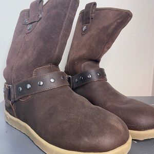 Brown UGGS